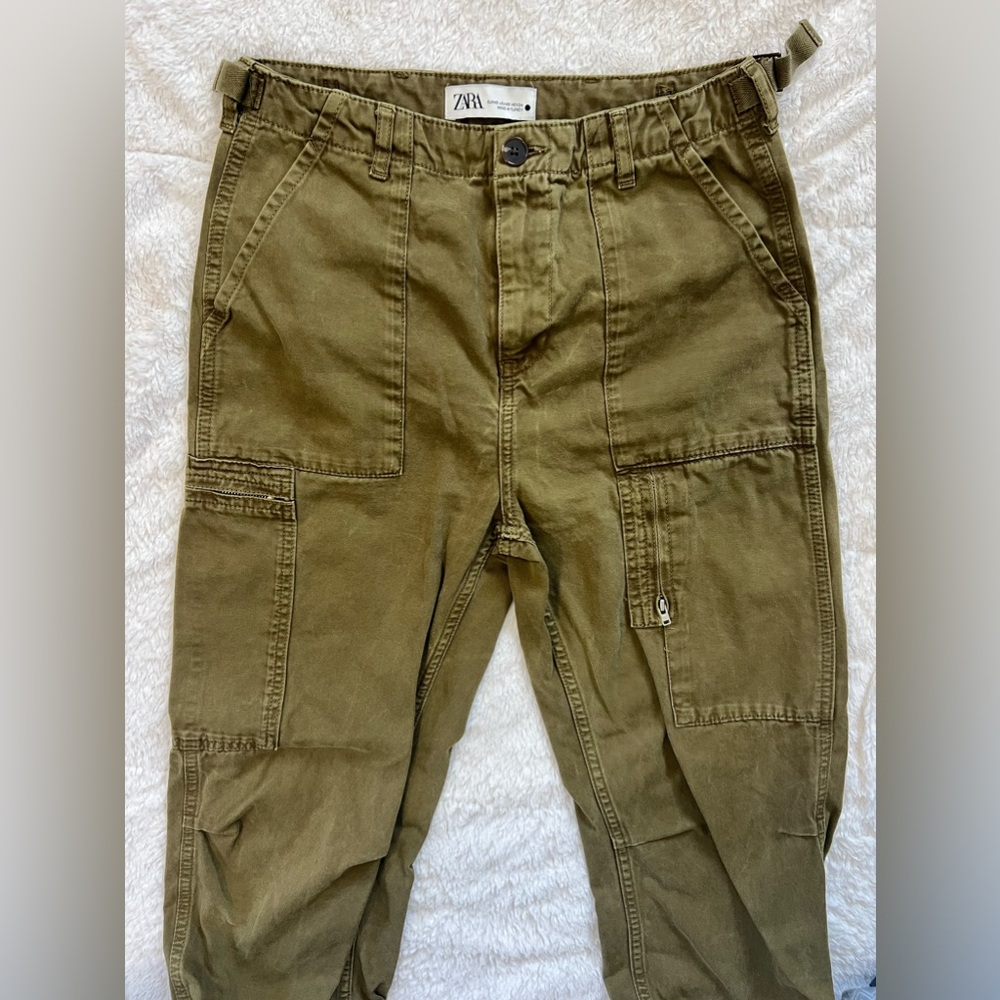 Zara Olive Green Straight Leg Cargo Pants with Zippered Ankle - Picture 3 of 7